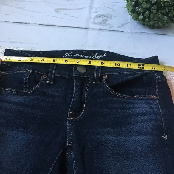 American Eagle Stretch Dark Wash Skinny Jeans Size 2 - Picture 4 of 8
